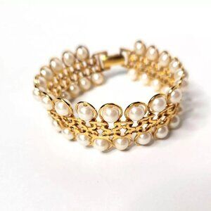 Avon Vintage Faux Pearl Bracelet Layered